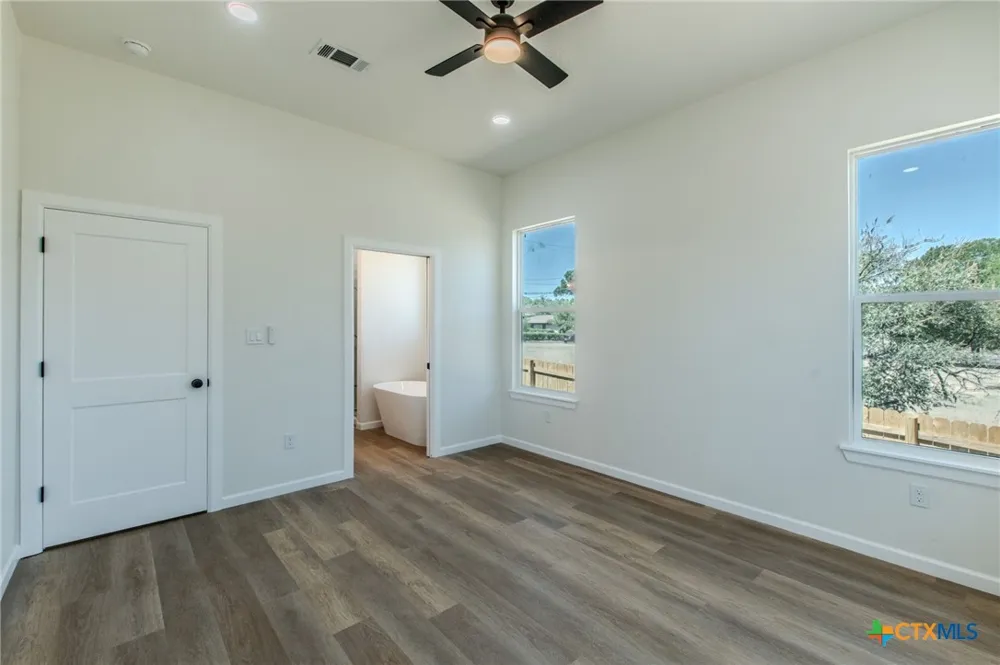 1307 Saint Louis Street Gatesville, TX 76528