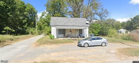 916 Dayton Street