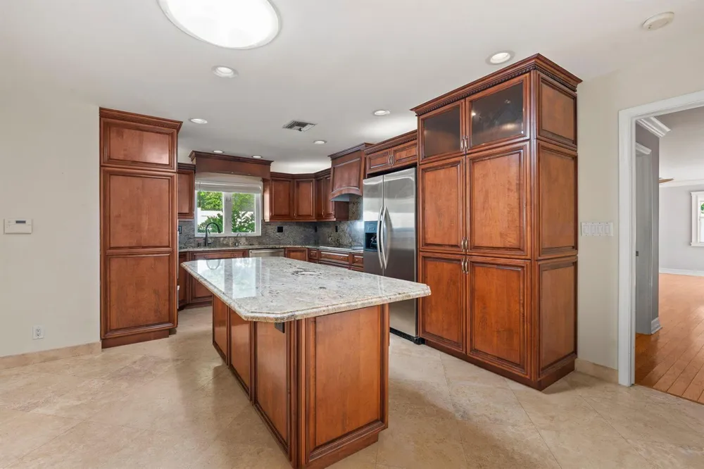 2729 NE 30TH STREET Lighthouse Point, FL 33064