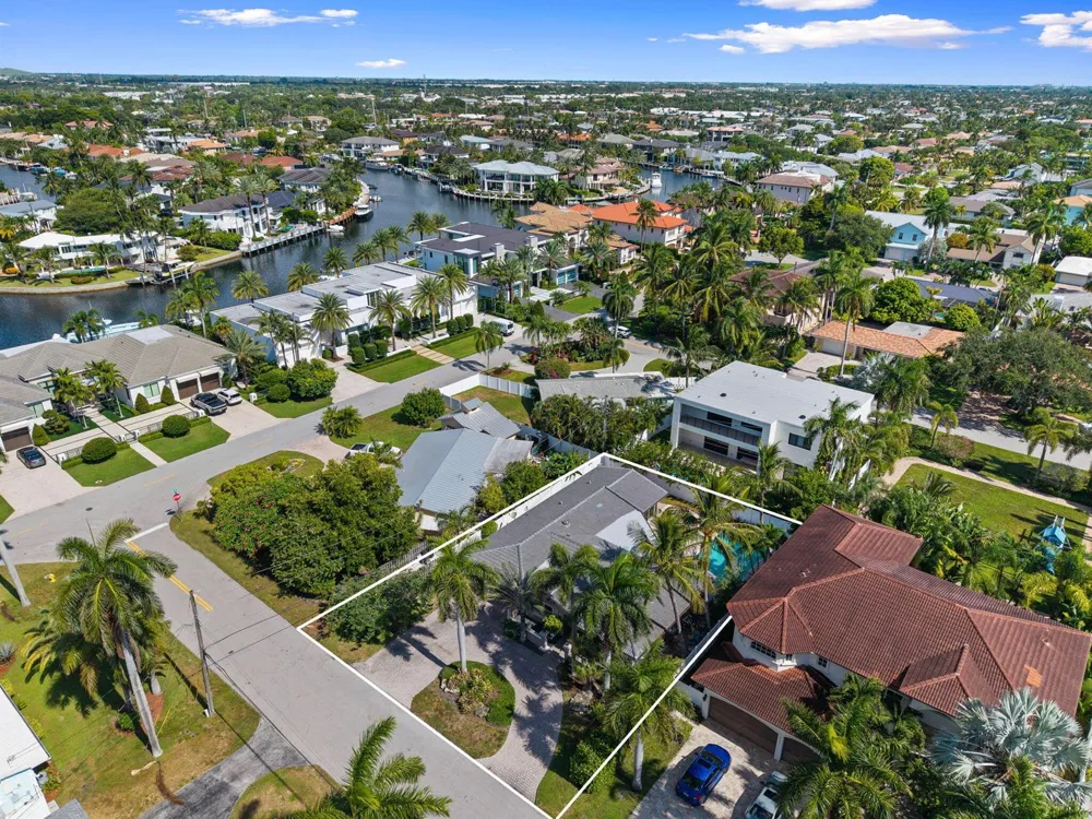 2729 NE 30TH STREET Lighthouse Point, FL 33064