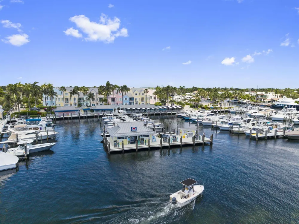 2729 NE 30TH STREET Lighthouse Point, FL 33064