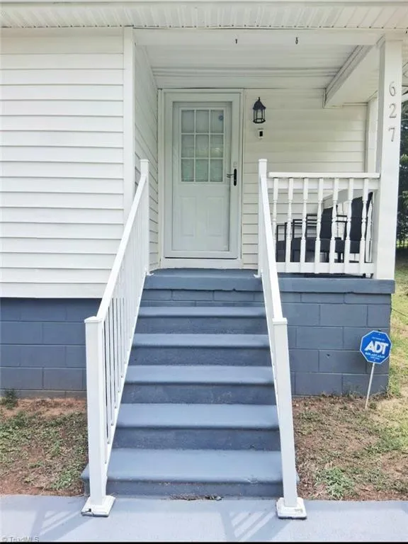 627 Dailey Street Burlington, NC 27217
