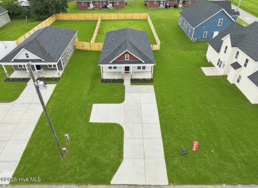 802 Holmes Street Clinton, NC 28328