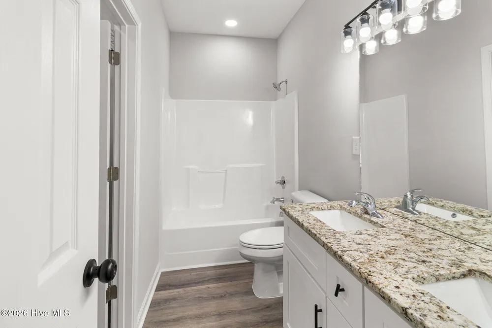 802 Holmes Street Clinton, NC 28328