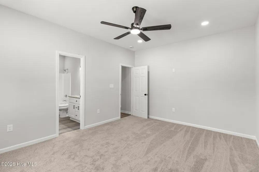 802 Holmes Street Clinton, NC 28328