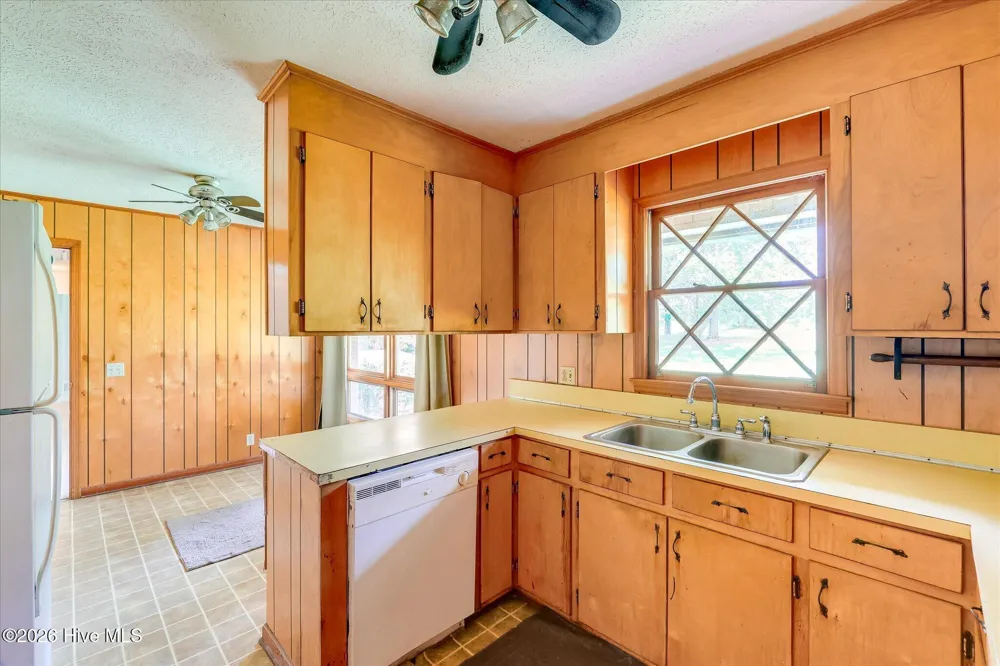 65 Long Cane Road Johnston, SC 29832