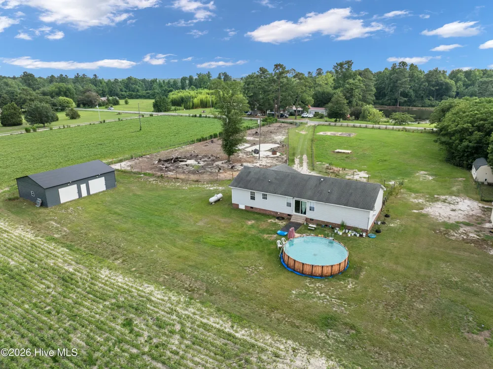 1435 Old Mintz Highway Roseboro, NC 28382
