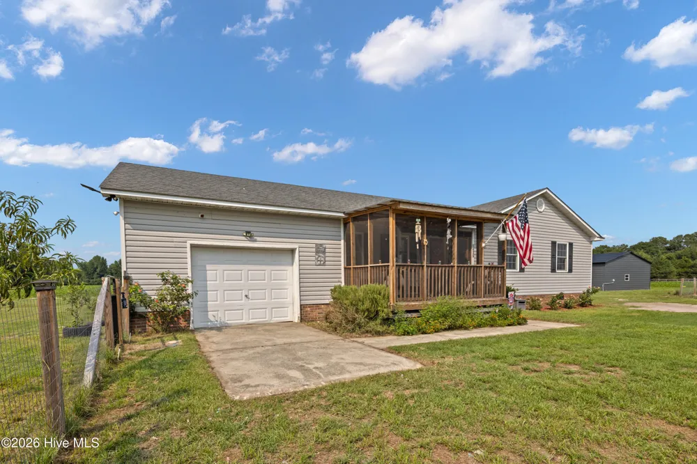 1435 Old Mintz Highway Roseboro, NC 28382