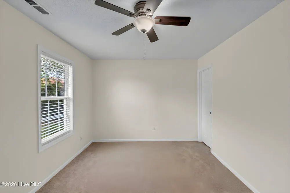 332 S End Road Knotts Island, NC 27950