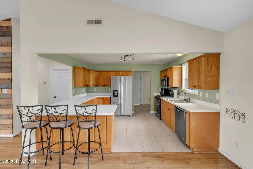 332 S End Road Knotts Island, NC 27950