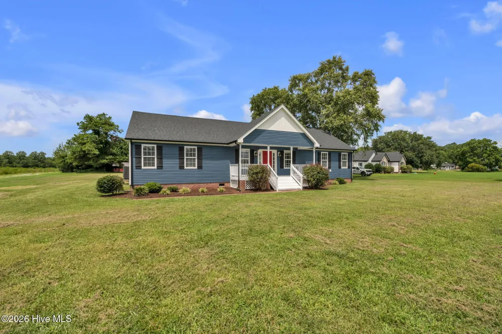 332 S End Road Knotts Island, NC 27950