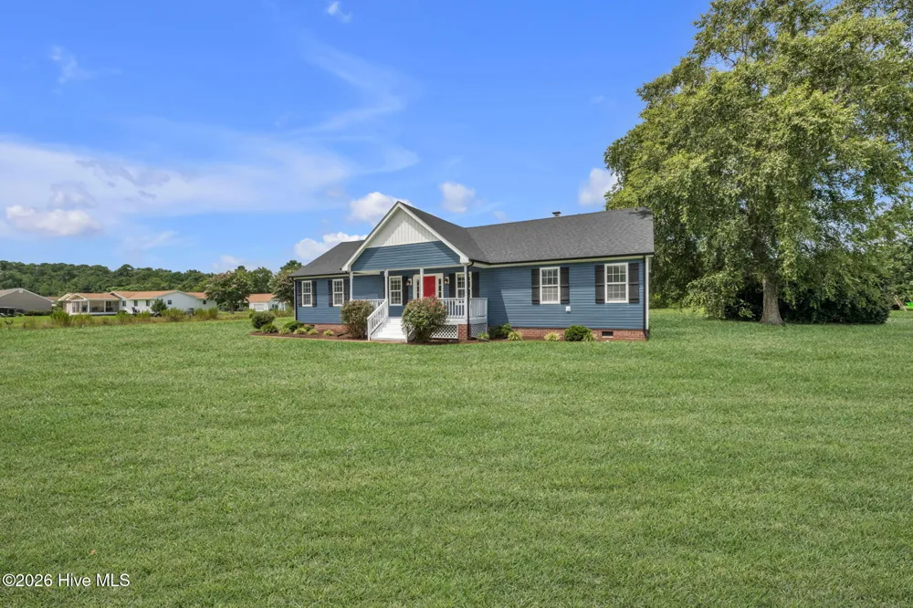 332 S End Road Knotts Island, NC 27950