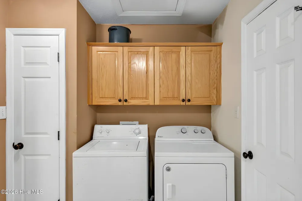 332 S End Road Knotts Island, NC 27950