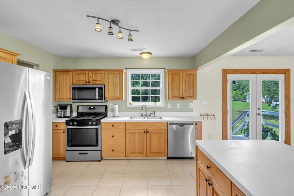 332 S End Road Knotts Island, NC 27950