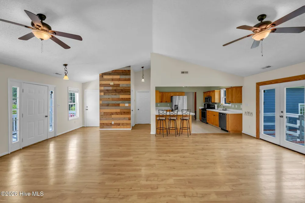 332 S End Road Knotts Island, NC 27950