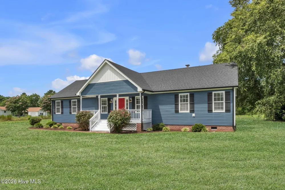 332 S End Road Knotts Island, NC 27950