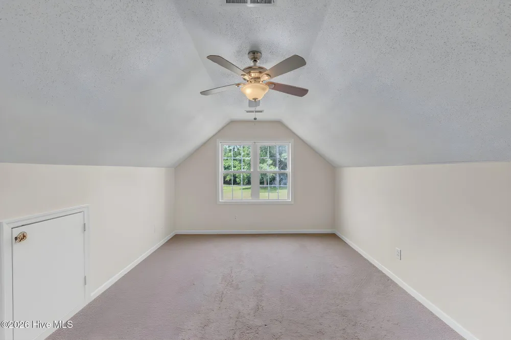 332 S End Road Knotts Island, NC 27950