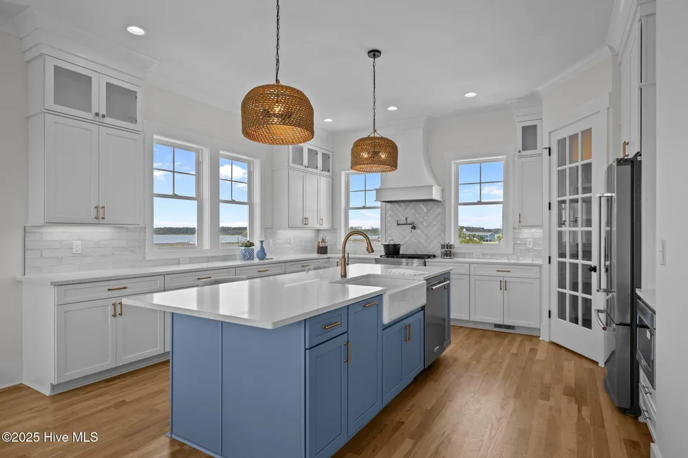 325 Anson Road Beaufort, NC 28516