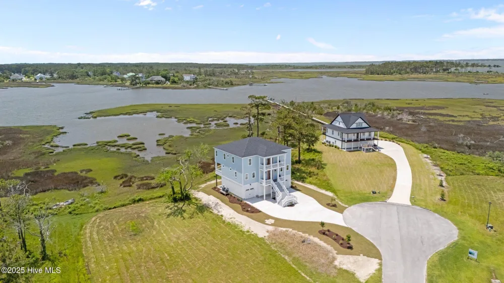 325 Anson Road Beaufort, NC 28516