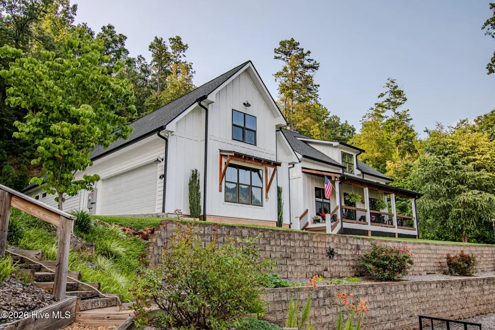 1455 Upper Peachtree Road Murphy, NC 28906