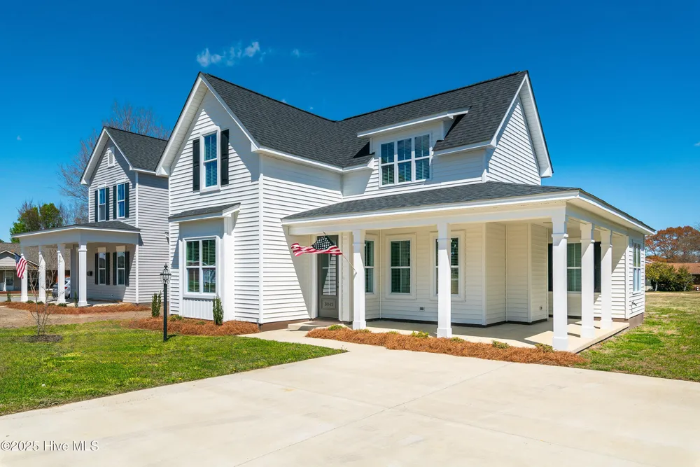3842 W Wilson Street Farmville, NC 27828