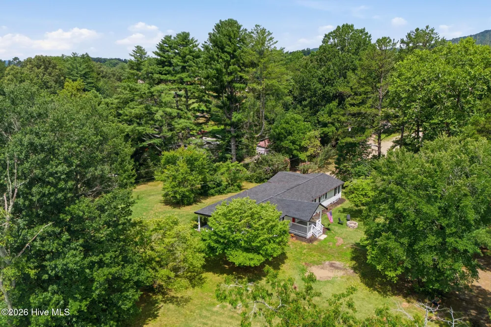22 Gardenia Way Blairsville, GA 30512