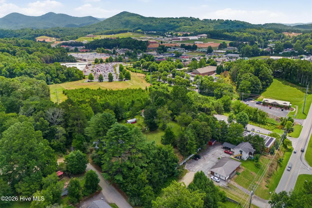 22 Gardenia Way Blairsville, GA 30512