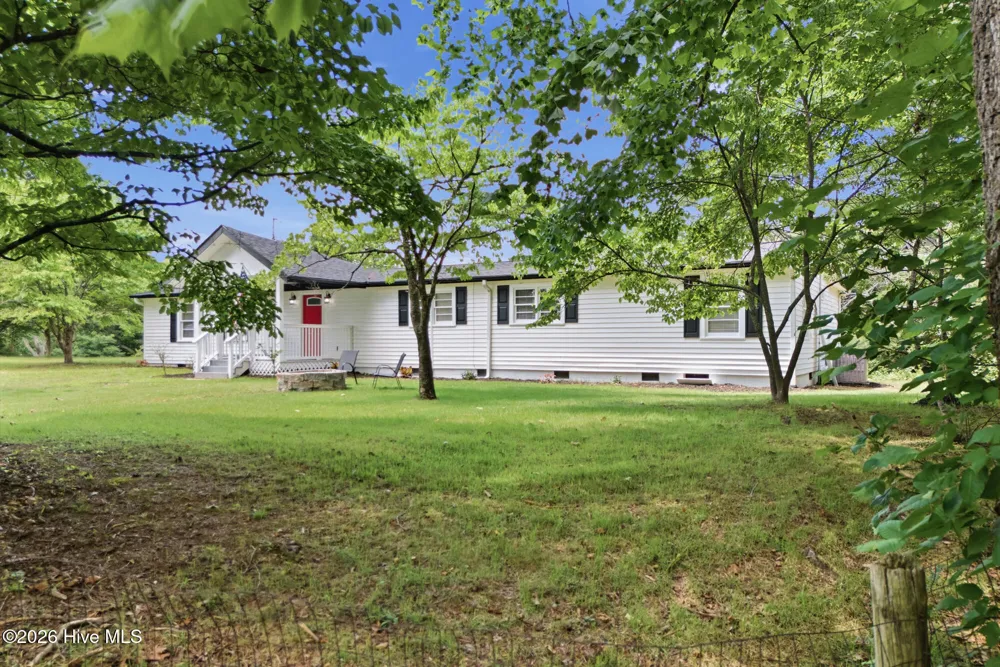 22 Gardenia Way Blairsville, GA 30512