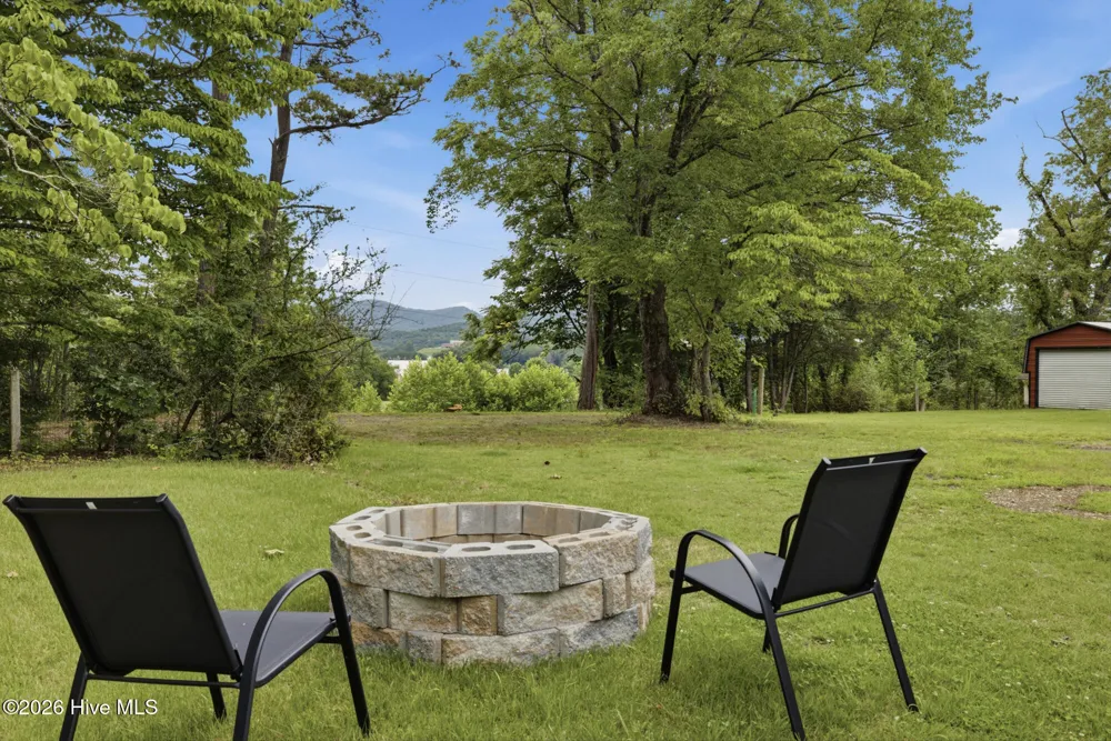 22 Gardenia Way Blairsville, GA 30512