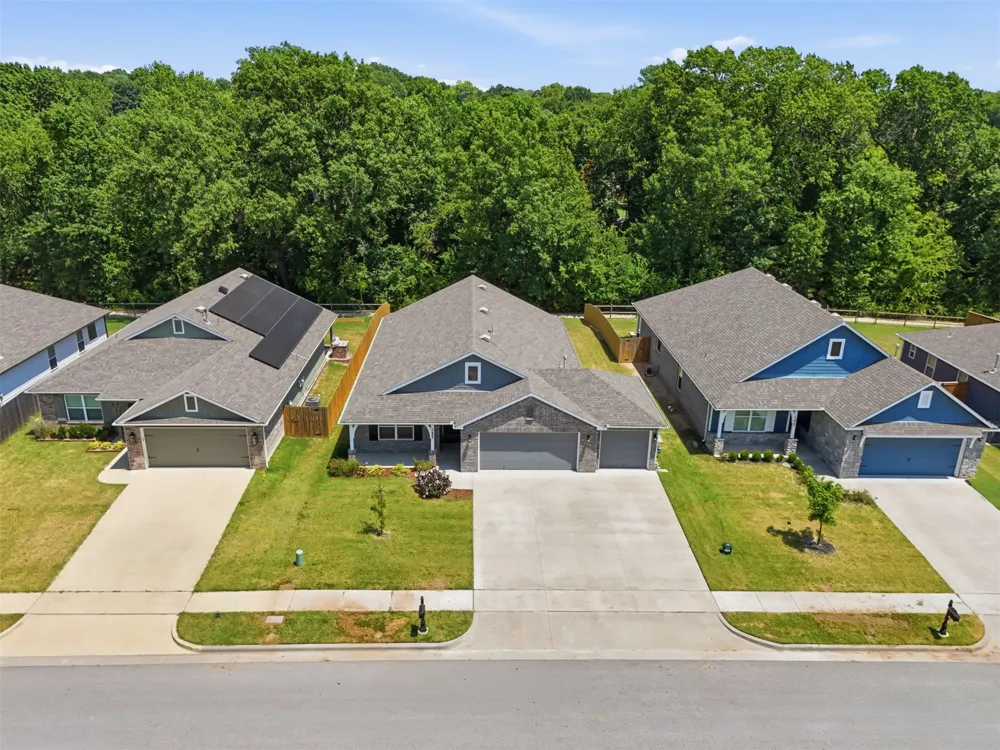 7423 S Walnut Avenue Broken Arrow, OK 74011