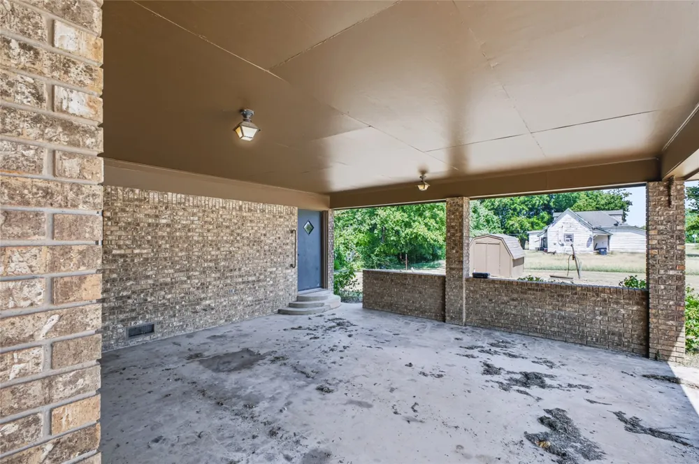 130 W Gist Avenue Roff, OK 74865