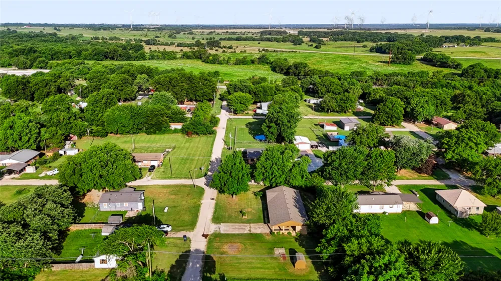 130 W Gist Avenue Roff, OK 74865