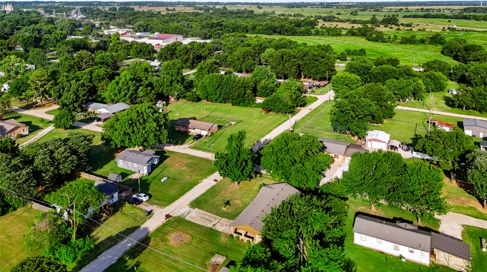 130 W Gist Avenue Roff, OK 74865