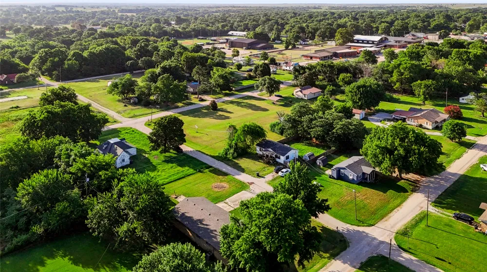 130 W Gist Avenue Roff, OK 74865