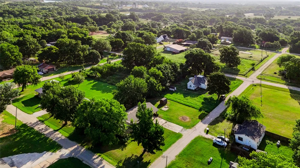130 W Gist Avenue Roff, OK 74865