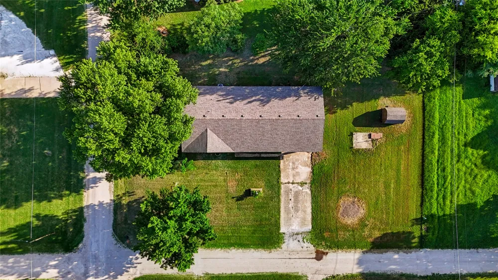 130 W Gist Avenue Roff, OK 74865