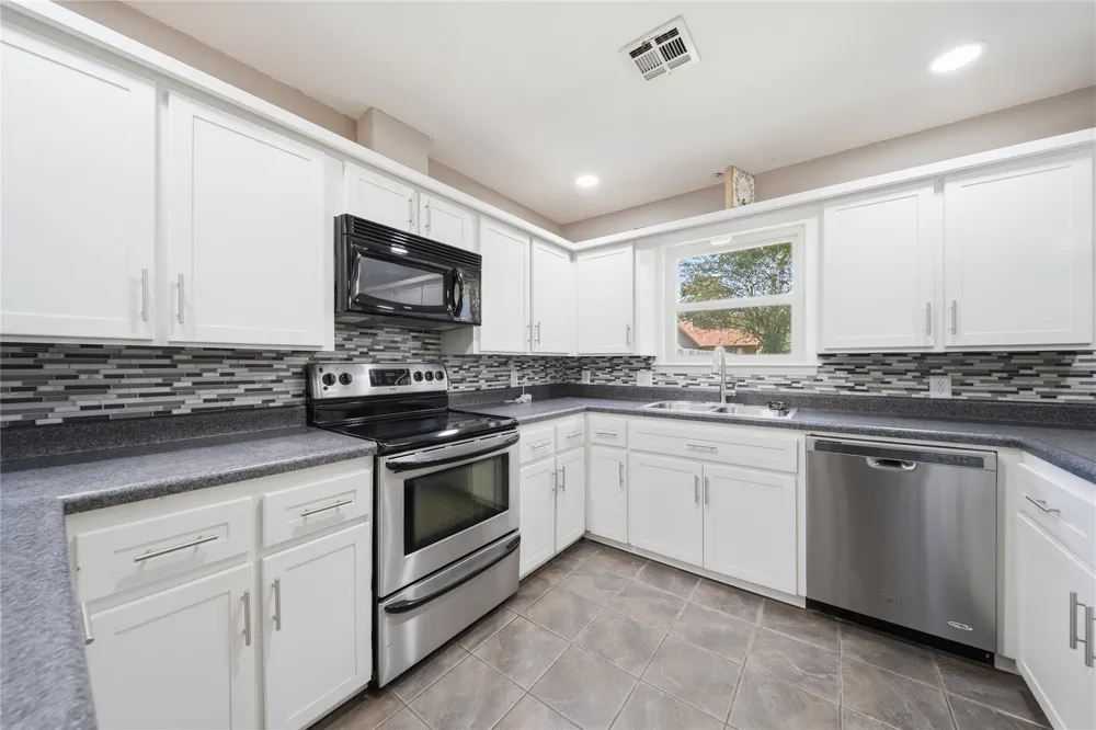 1452 Paradise Lane Claremore, OK 74017