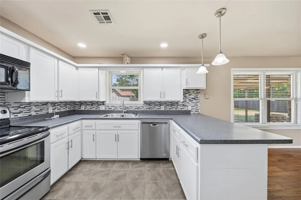 1452 Paradise Lane Claremore, OK 74017
