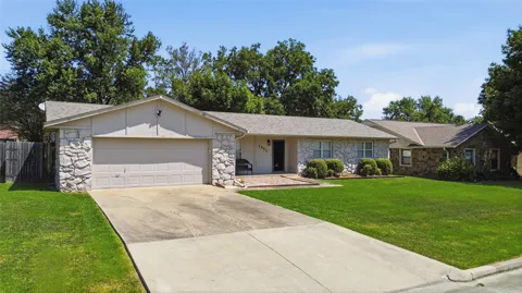 1452 Paradise Lane