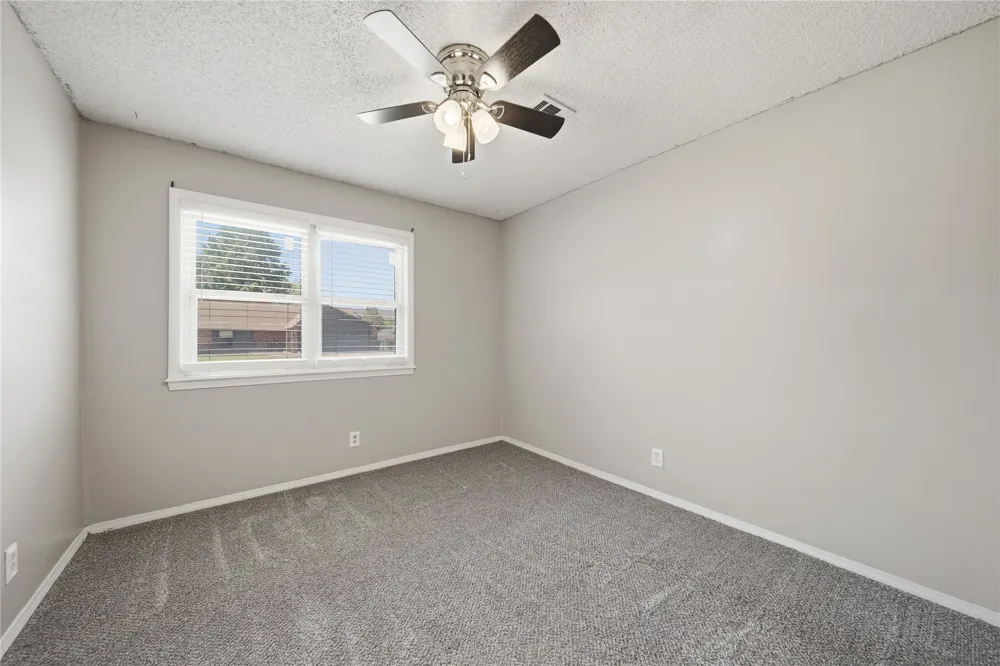 1452 Paradise Lane Claremore, OK 74017