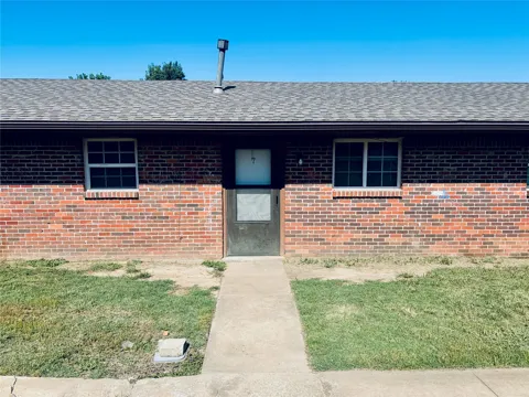 205 W Birch Street #7