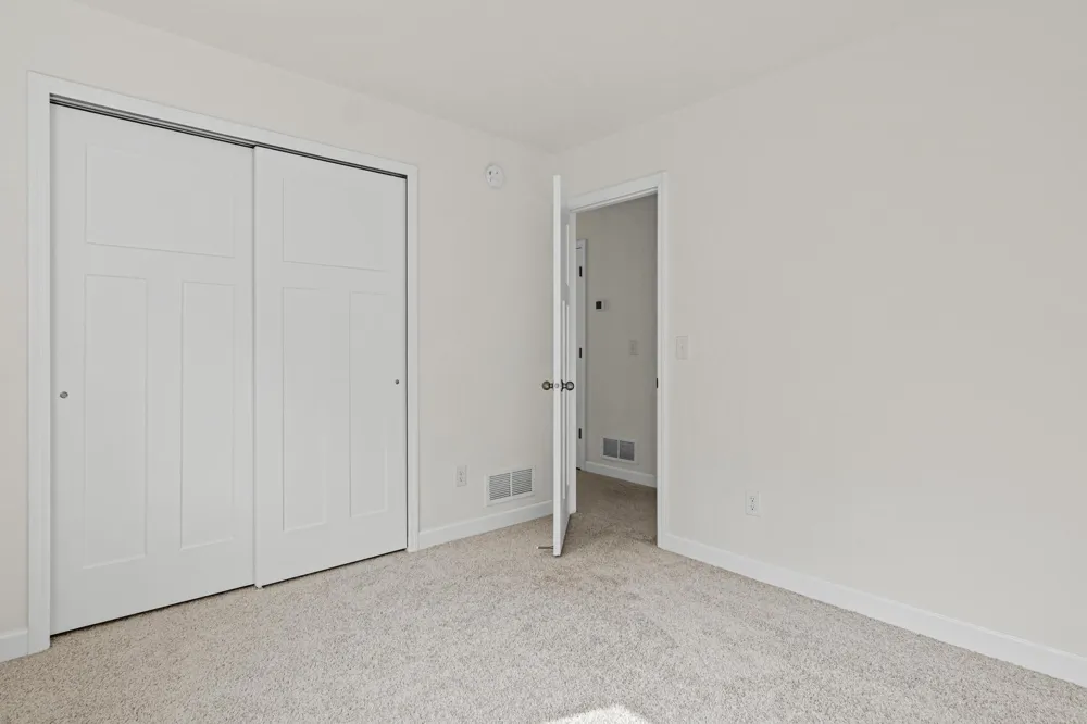 8891 Foust Lane Rockford, MN 55373