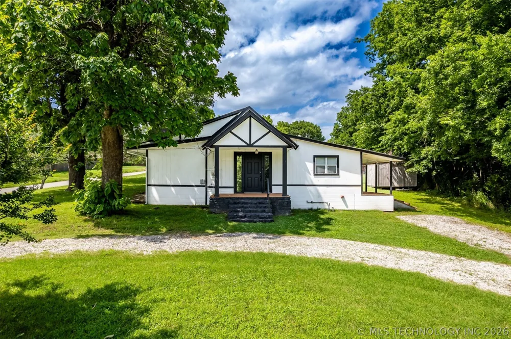 125 W Walnut Street Coweta, OK 74429