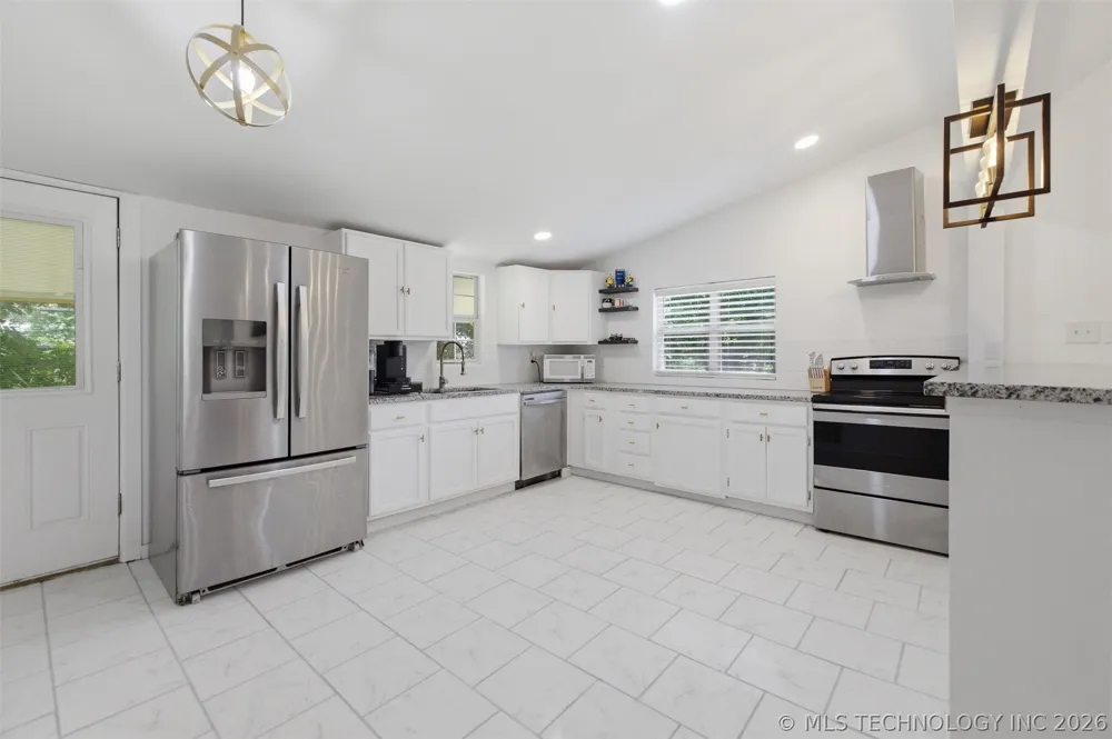125 W Walnut Street Coweta, OK 74429
