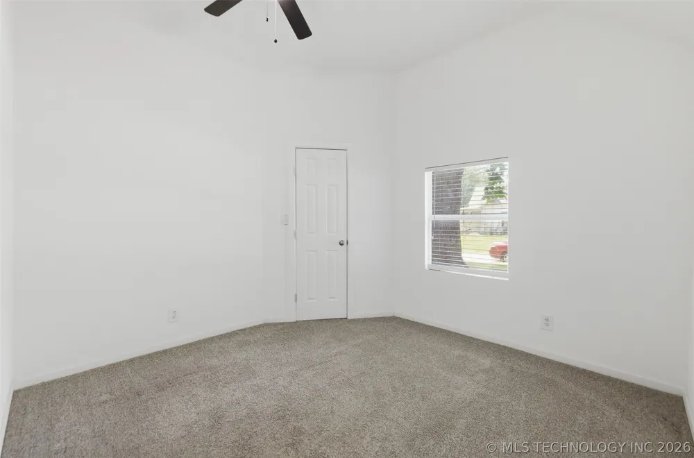 125 W Walnut Street Coweta, OK 74429