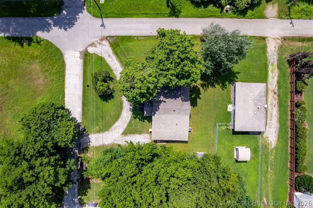 125 W Walnut Street Coweta, OK 74429