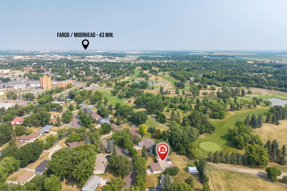 844 2nd Street Wahpeton, ND 58075