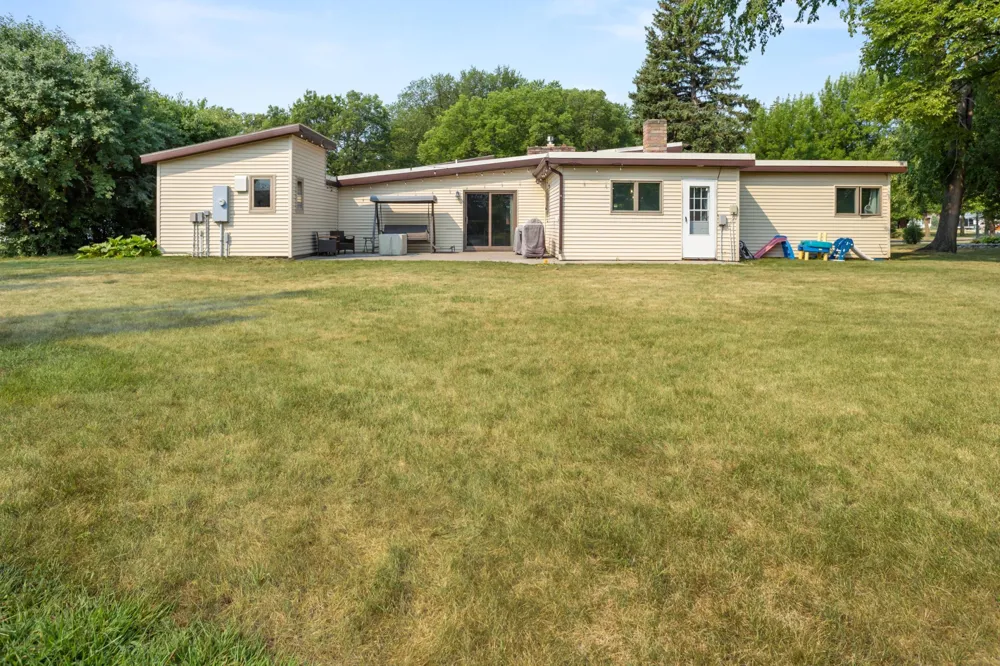844 2nd Street Wahpeton, ND 58075
