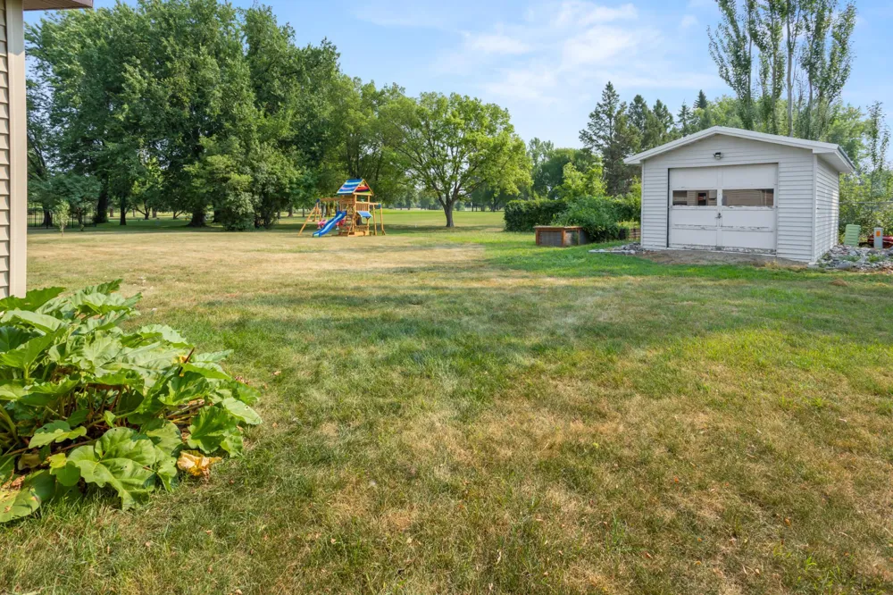 844 2nd Street Wahpeton, ND 58075