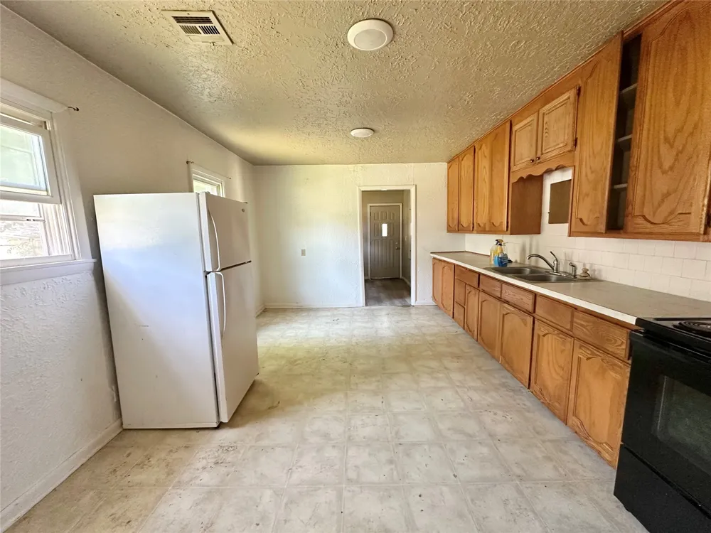 260 Walnut Stratford, OK 74872